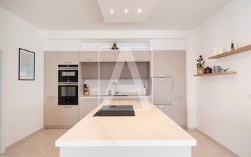Property slide 19