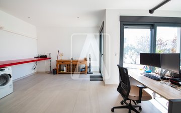 Property slide 47