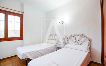 Property slide 19