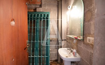 Property slide 37