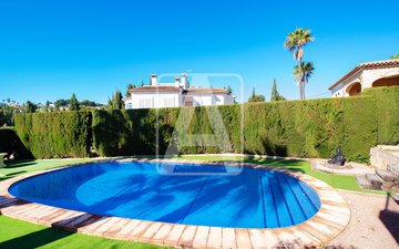 Property slide 39