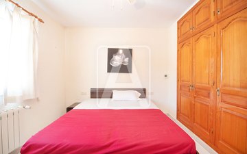 Property slide 23