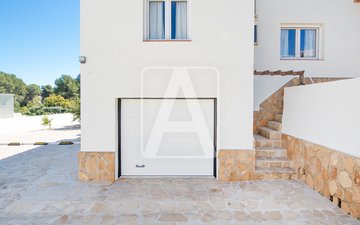 Property slide 29