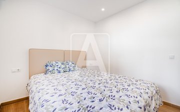 Property slide 32