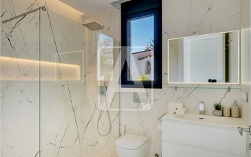Property slide 40