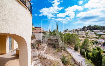 Property slide 16