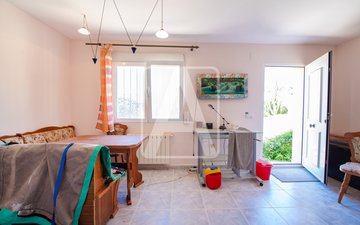 Property slide 14