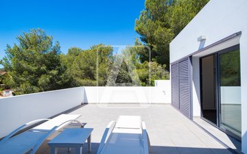 Property slide 29