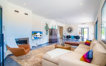 Property slide 4