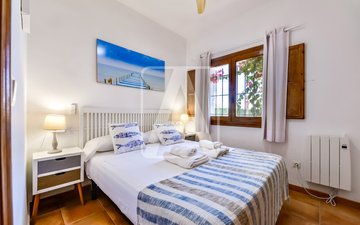 Property slide 40