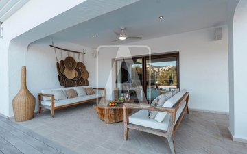 Property slide 10
