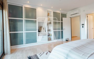 Property slide 31