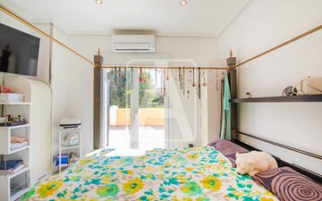 Property slide 20