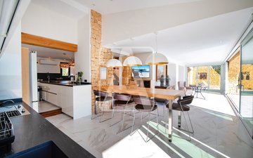 Property slide 18