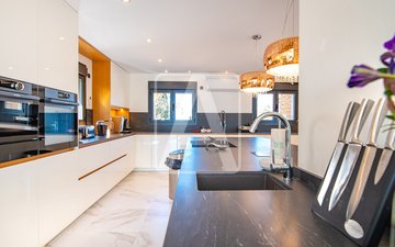 Property slide 19