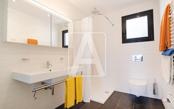 Property slide 17