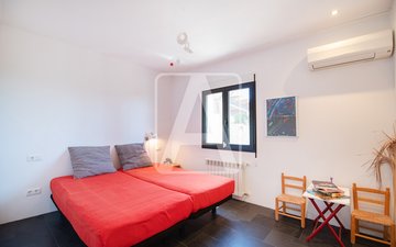 Property slide 18