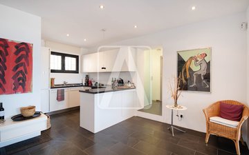 Property slide 30