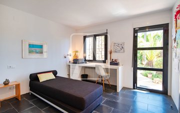 Property slide 38