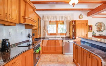 Property slide 21