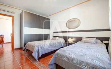 Property slide 45