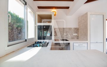 Property slide 18