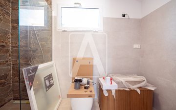 Property slide 25