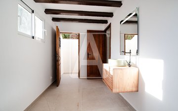 Property slide 30