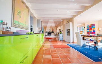 Property slide 18