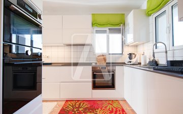 Property slide 22