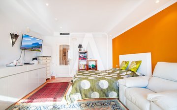 Property slide 31