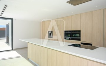 Property slide 17