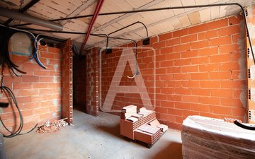 Property slide 16