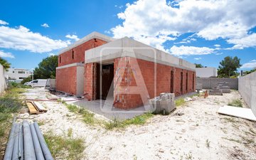 Property slide 19