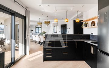 Property slide 21