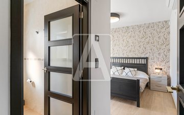 Property slide 30