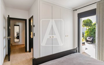Property slide 32