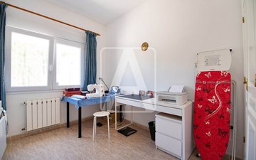 Property slide 33