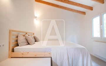 Property slide 22