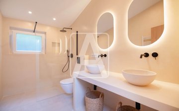 Property slide 25