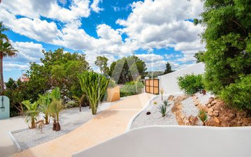 Property slide 42