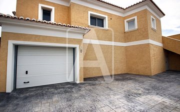 Property slide 22