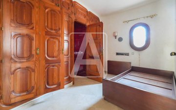 Property slide 14