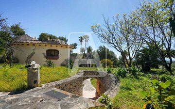 Property slide 40