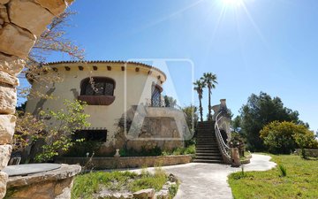 Property slide 8