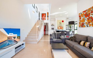 Property slide 10