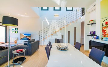 Property slide 17