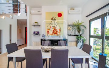 Property slide 18