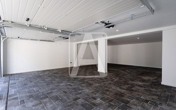 Property slide 50