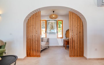 Property slide 16